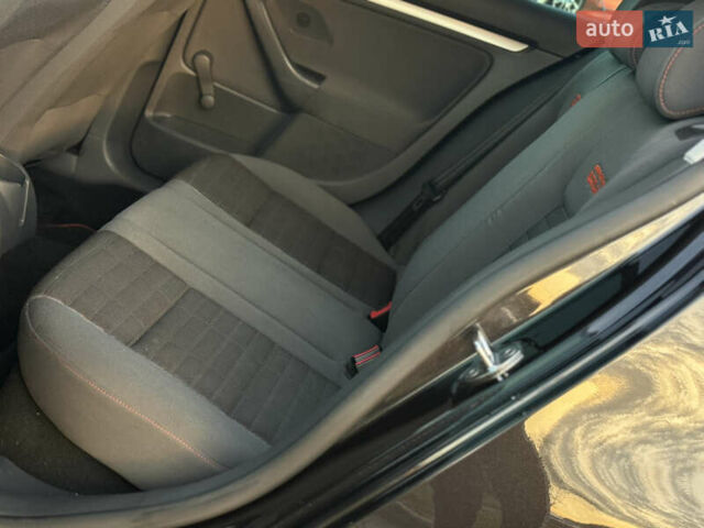 Чорний Фольксваген Гольф, об'ємом двигуна 1.6 л та пробігом 169 тис. км за 5999 $, фото 58 на Automoto.ua