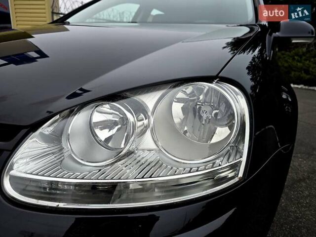 Чорний Фольксваген Гольф, об'ємом двигуна 1.6 л та пробігом 230 тис. км за 6450 $, фото 6 на Automoto.ua