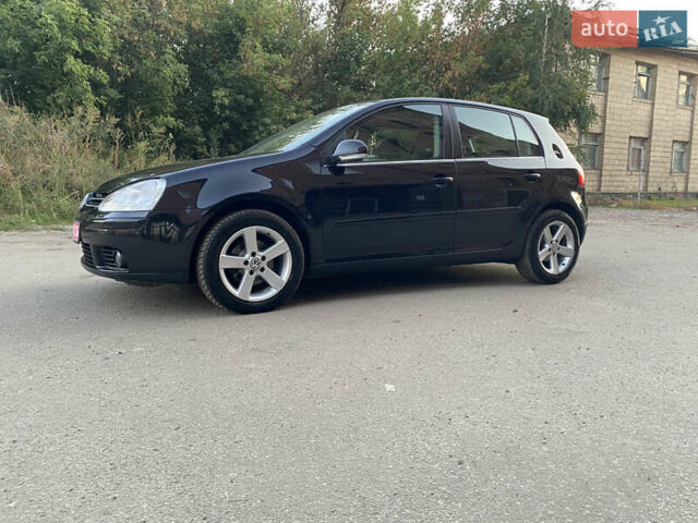 Черный Фольксваген Гольф, объемом двигателя 1.6 л и пробегом 185 тыс. км за 6600 $, фото 5 на Automoto.ua