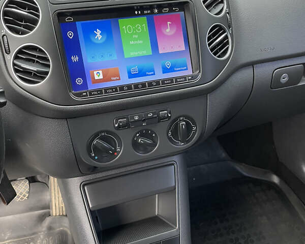 Чорний Фольксваген Гольф, об'ємом двигуна 1.9 л та пробігом 222 тис. км за 6000 $, фото 19 на Automoto.ua