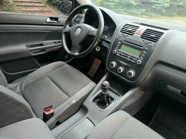 Чорний Фольксваген Гольф, об'ємом двигуна 1.9 л та пробігом 203 тис. км за 4800 $, фото 20 на Automoto.ua