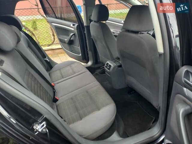 Черный Фольксваген Гольф, объемом двигателя 1.4 л и пробегом 207 тыс. км за 5700 $, фото 5 на Automoto.ua