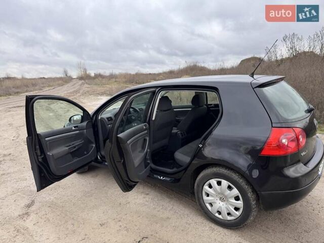 Черный Фольксваген Гольф, объемом двигателя 1.4 л и пробегом 170 тыс. км за 6100 $, фото 15 на Automoto.ua