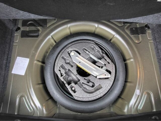 Черный Фольксваген Гольф, объемом двигателя 1.6 л и пробегом 237 тыс. км за 6350 $, фото 21 на Automoto.ua