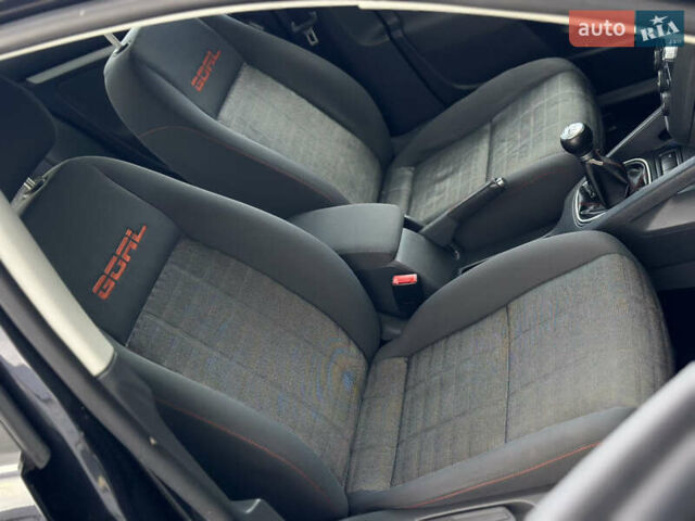 Черный Фольксваген Гольф, объемом двигателя 1.4 л и пробегом 191 тыс. км за 5590 $, фото 23 на Automoto.ua