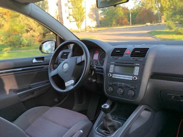 Черный Фольксваген Гольф, объемом двигателя 1.4 л и пробегом 189 тыс. км за 6500 $, фото 14 на Automoto.ua