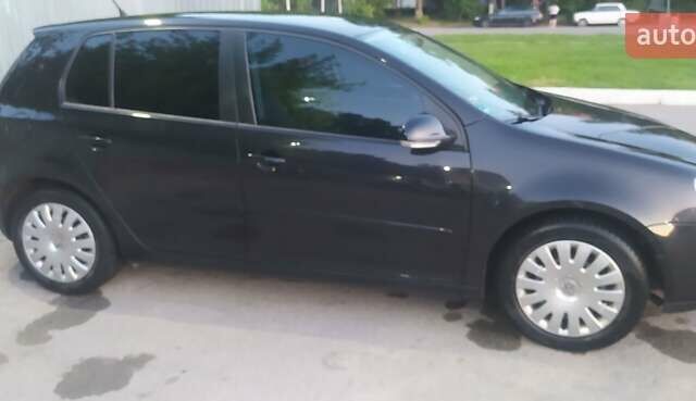 Черный Фольксваген Гольф, объемом двигателя 1.6 л и пробегом 222 тыс. км за 6100 $, фото 5 на Automoto.ua