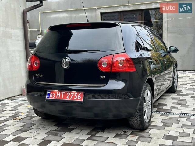 Черный Фольксваген Гольф, объемом двигателя 1.6 л и пробегом 196 тыс. км за 6200 $, фото 12 на Automoto.ua