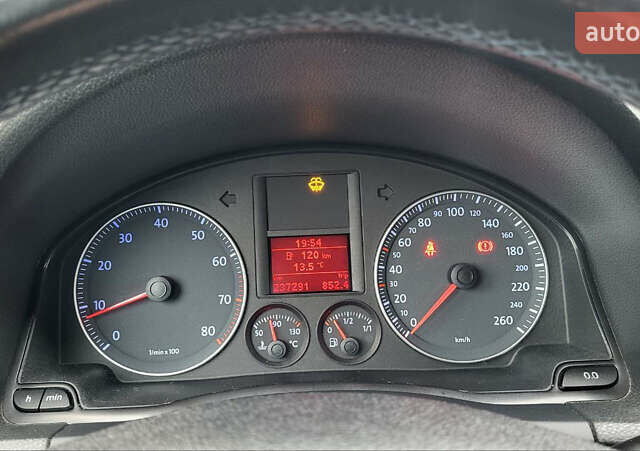 Черный Фольксваген Гольф, объемом двигателя 1.6 л и пробегом 237 тыс. км за 6500 $, фото 36 на Automoto.ua