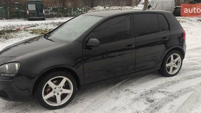 Черный Фольксваген Гольф, объемом двигателя 1.6 л и пробегом 207 тыс. км за 6200 $, фото 2 на Automoto.ua