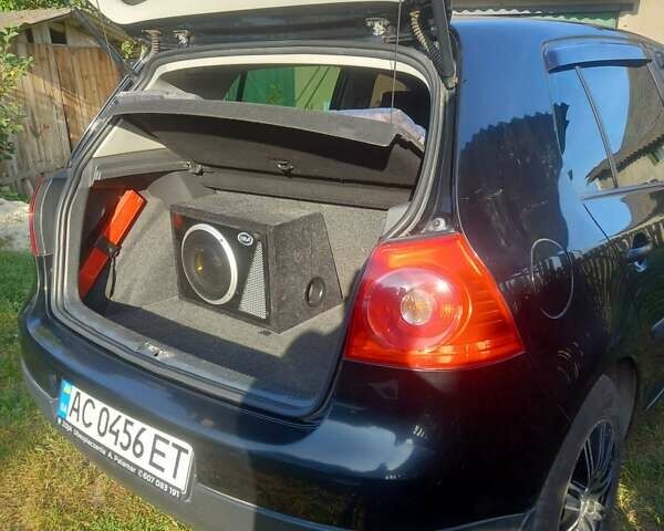 Черный Фольксваген Гольф, объемом двигателя 1.9 л и пробегом 257 тыс. км за 6650 $, фото 5 на Automoto.ua