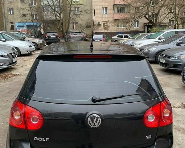 Чорний Фольксваген Гольф, об'ємом двигуна 1.6 л та пробігом 279 тис. км за 5200 $, фото 2 на Automoto.ua
