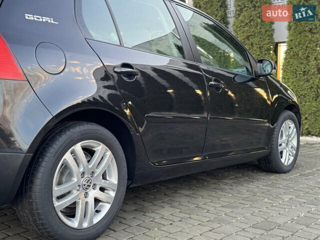 Черный Фольксваген Гольф, объемом двигателя 0 л и пробегом 269 тыс. км за 5500 $, фото 12 на Automoto.ua