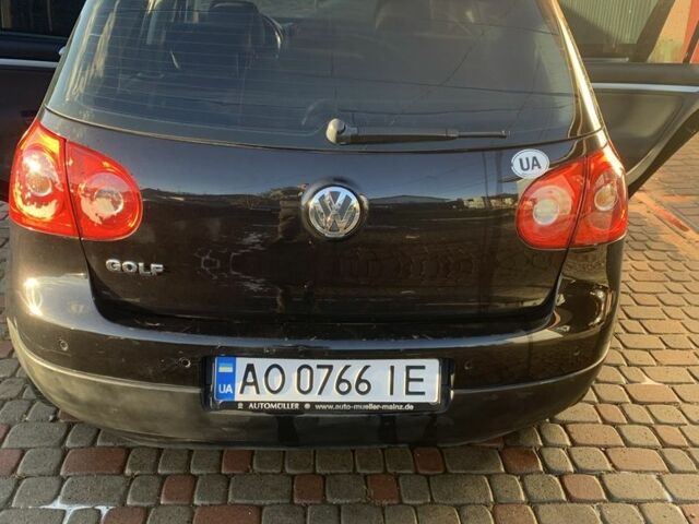 Черный Фольксваген Гольф, объемом двигателя 1.4 л и пробегом 222 тыс. км за 5700 $, фото 7 на Automoto.ua