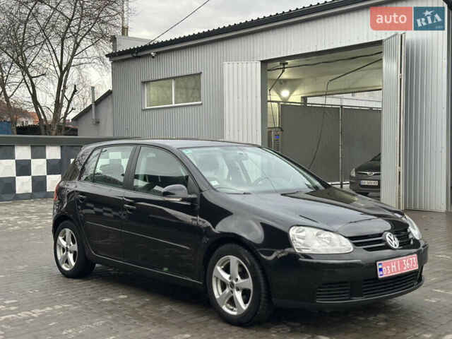 Черный Фольксваген Гольф, объемом двигателя 1.6 л и пробегом 213 тыс. км за 5850 $, фото 7 на Automoto.ua