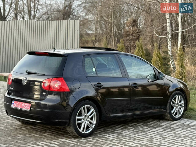 Черный Фольксваген Гольф, объемом двигателя 1.6 л и пробегом 182 тыс. км за 6350 $, фото 41 на Automoto.ua
