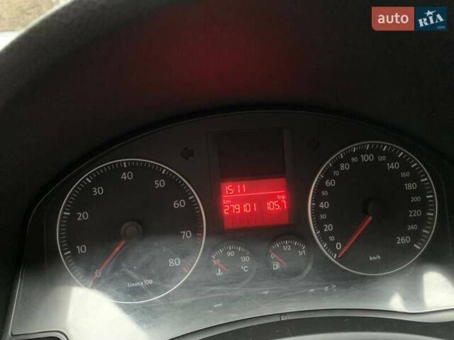 Чорний Фольксваген Гольф, об'ємом двигуна 1.6 л та пробігом 279 тис. км за 5200 $, фото 10 на Automoto.ua