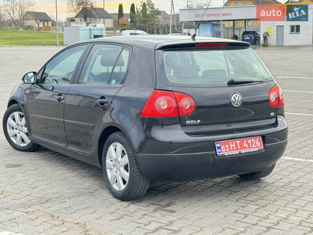 Черный Фольксваген Гольф, объемом двигателя 1.6 л и пробегом 218 тыс. км за 5900 $, фото 10 на Automoto.ua