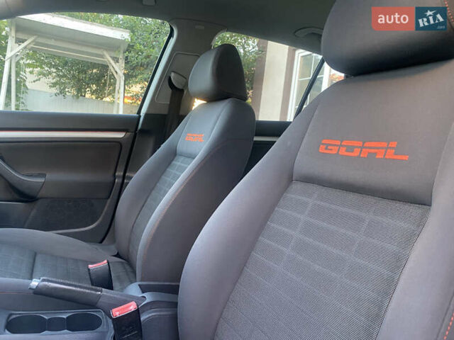 Чорний Фольксваген Гольф, об'ємом двигуна 1.6 л та пробігом 222 тис. км за 6850 $, фото 18 на Automoto.ua