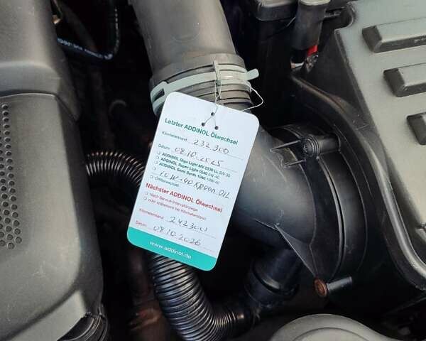 Чорний Фольксваген Гольф, об'ємом двигуна 1.6 л та пробігом 232 тис. км за 5999 $, фото 4 на Automoto.ua