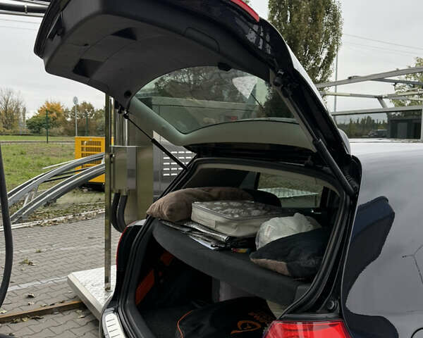 Черный Фольксваген Гольф, объемом двигателя 1.6 л и пробегом 243 тыс. км за 6300 $, фото 11 на Automoto.ua