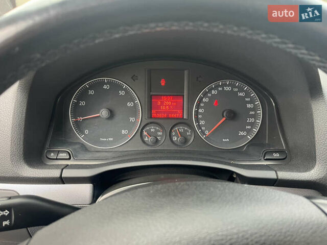 Черный Фольксваген Гольф, объемом двигателя 1.6 л и пробегом 253 тыс. км за 6250 $, фото 76 на Automoto.ua