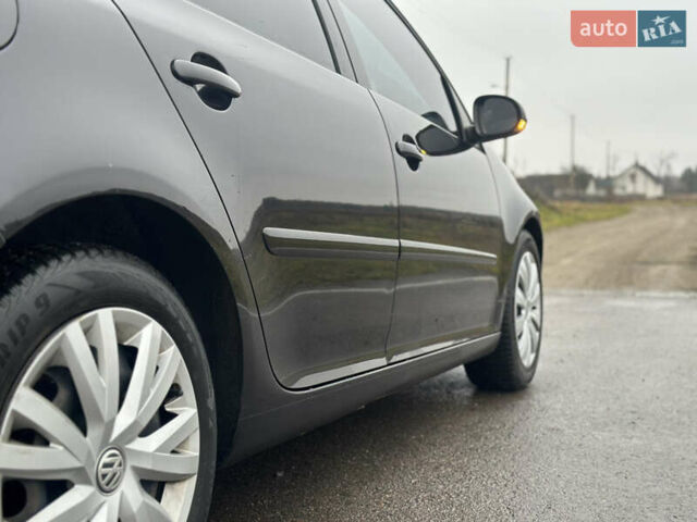 Чорний Фольксваген Гольф, об'ємом двигуна 1.6 л та пробігом 251 тис. км за 6299 $, фото 10 на Automoto.ua