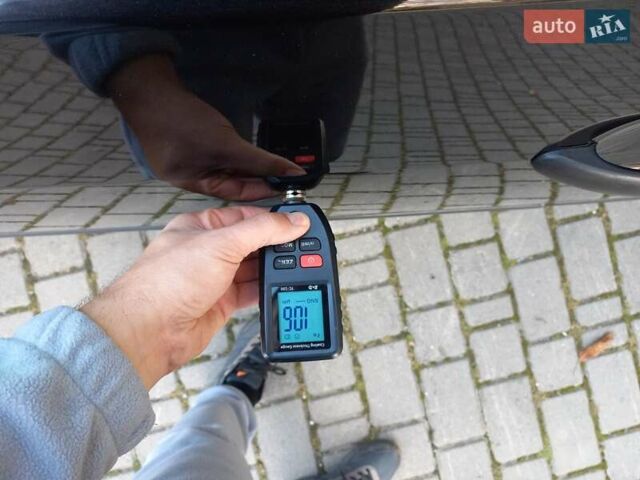 Черный Фольксваген Гольф, объемом двигателя 1.6 л и пробегом 200 тыс. км за 5650 $, фото 35 на Automoto.ua