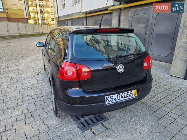 Черный Фольксваген Гольф, объемом двигателя 1.6 л и пробегом 255 тыс. км за 5950 $, фото 10 на Automoto.ua