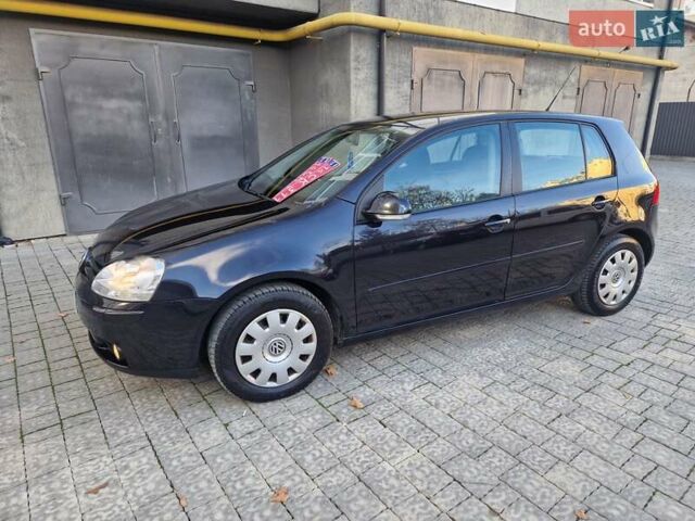 Черный Фольксваген Гольф, объемом двигателя 1.6 л и пробегом 255 тыс. км за 5950 $, фото 18 на Automoto.ua