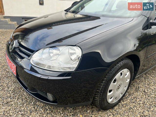 Черный Фольксваген Гольф, объемом двигателя 1.6 л и пробегом 253 тыс. км за 6250 $, фото 18 на Automoto.ua