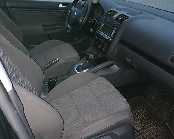 Фольксваген Гольф 2007 в Хмельницком на Automoto.ua Черный Фольксваген Гольф, объемом двигателя 1.39 л и пробегом 156 тыс. км за 6900 $, фото 3 на Automoto.ua