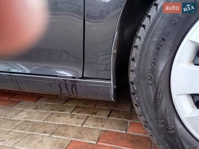 Чорний Фольксваген Гольф, об'ємом двигуна 1.6 л та пробігом 205 тис. км за 5800 $, фото 3 на Automoto.ua