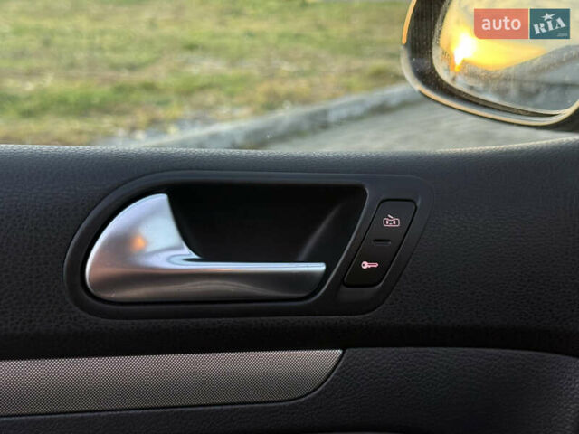 Чорний Фольксваген Гольф, об'ємом двигуна 1.6 л та пробігом 169 тис. км за 5999 $, фото 88 на Automoto.ua