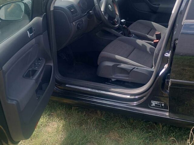 Фольксваген Гольф 2007 в Золотоноше на Automoto.ua Черный Фольксваген Гольф, объемом двигателя 1.6 л и пробегом 232 тыс. км за 6200 $, фото 5 на Automoto.ua