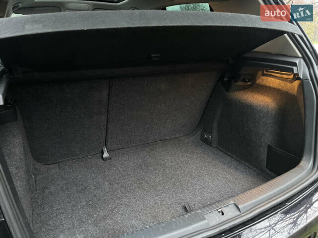 Чорний Фольксваген Гольф, об'ємом двигуна 1.4 л та пробігом 170 тис. км за 6250 $, фото 33 на Automoto.ua