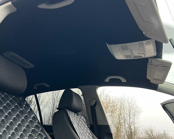 Черный Фольксваген Гольф, объемом двигателя 1.6 л и пробегом 245 тыс. км за 5700 $, фото 18 на Automoto.ua