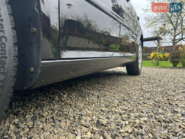 Черный Фольксваген Гольф, объемом двигателя 1.6 л и пробегом 253 тыс. км за 6250 $, фото 33 на Automoto.ua