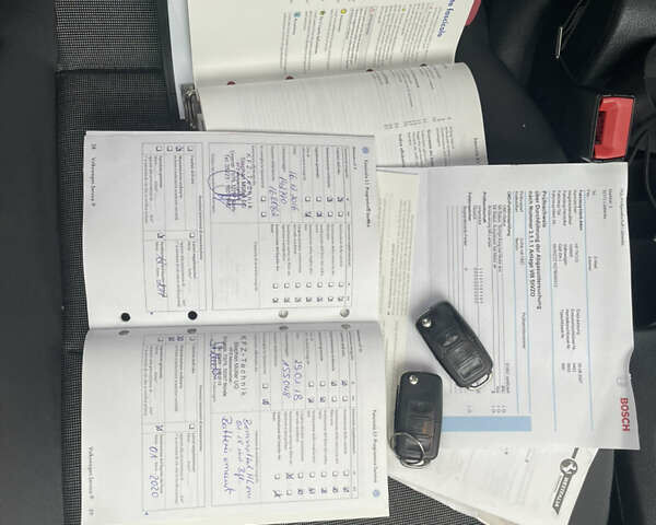 Чорний Фольксваген Гольф, об'ємом двигуна 1.6 л та пробігом 197 тис. км за 5850 $, фото 38 на Automoto.ua