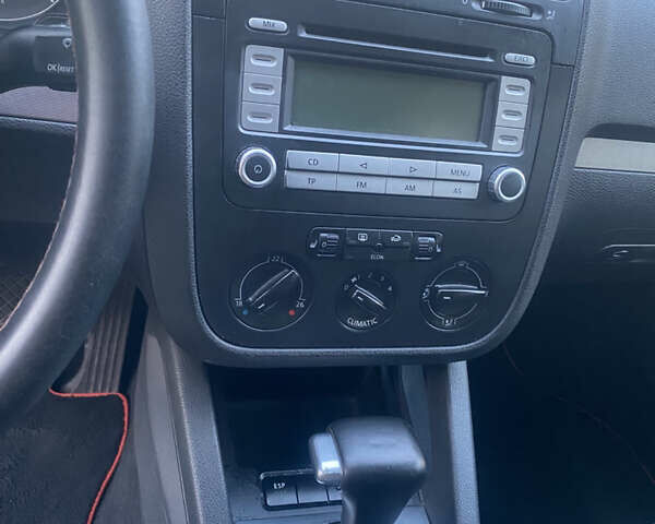 Чорний Фольксваген Гольф, об'ємом двигуна 1.6 л та пробігом 222 тис. км за 6850 $, фото 19 на Automoto.ua