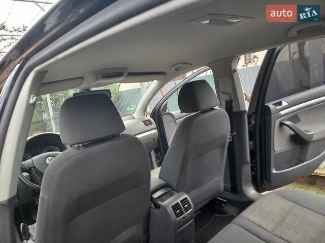 Черный Фольксваген Гольф, объемом двигателя 1.4 л и пробегом 207 тыс. км за 5700 $, фото 4 на Automoto.ua