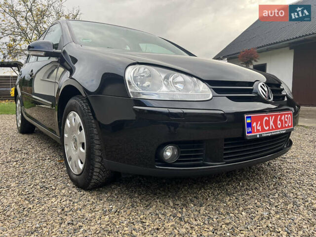 Черный Фольксваген Гольф, объемом двигателя 1.6 л и пробегом 253 тыс. км за 6250 $, фото 22 на Automoto.ua