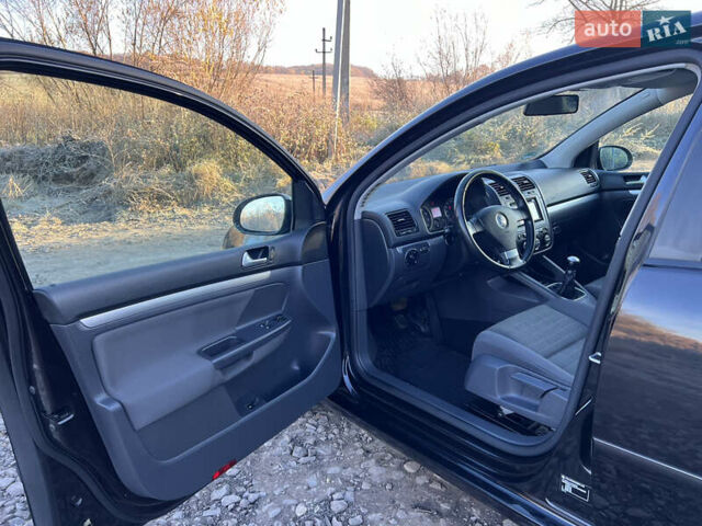 Чорний Фольксваген Гольф, об'ємом двигуна 1.4 л та пробігом 182 тис. км за 5850 $, фото 14 на Automoto.ua