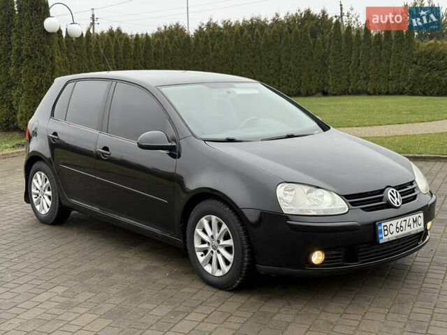 Черный Фольксваген Гольф, объемом двигателя 1.6 л и пробегом 173 тыс. км за 7000 $, фото 1 на Automoto.ua