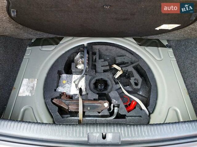 Черный Фольксваген Гольф, объемом двигателя 0 л и пробегом 206 тыс. км за 6400 $, фото 46 на Automoto.ua