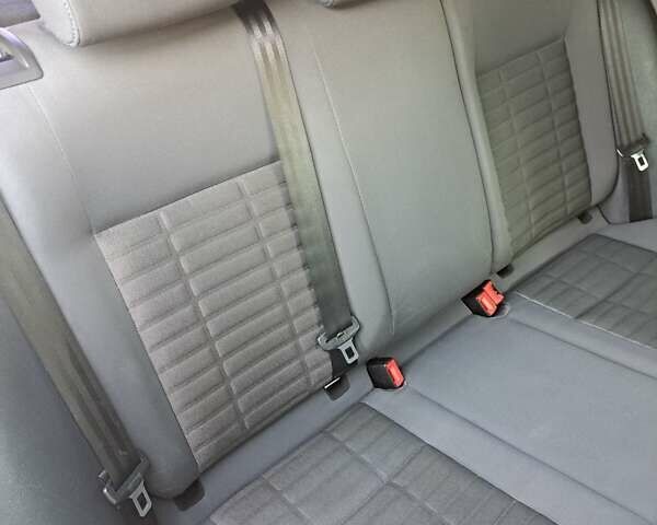 Черный Фольксваген Гольф, объемом двигателя 1.39 л и пробегом 220 тыс. км за 6400 $, фото 28 на Automoto.ua