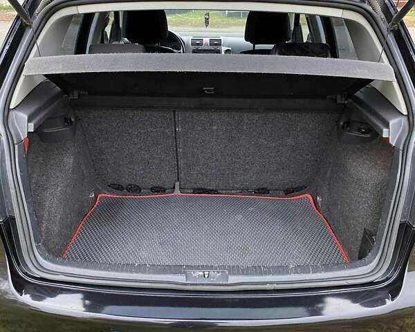 Фольксваген Гольф 2007 в Золотоноше на Automoto.ua Черный Фольксваген Гольф, объемом двигателя 1.9 л и пробегом 310 тыс. км за 6000 $, фото 10 на Automoto.ua