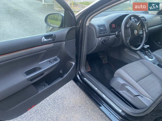 Чорний Фольксваген Гольф, об'ємом двигуна 1.6 л та пробігом 222 тис. км за 6850 $, фото 12 на Automoto.ua