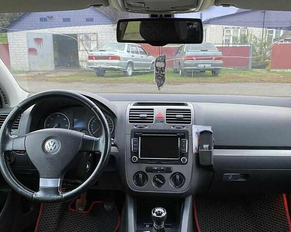 Фольксваген Гольф 2007 в Золотоноше на Automoto.ua Черный Фольксваген Гольф, объемом двигателя 1.9 л и пробегом 310 тыс. км за 6000 $, фото 7 на Automoto.ua