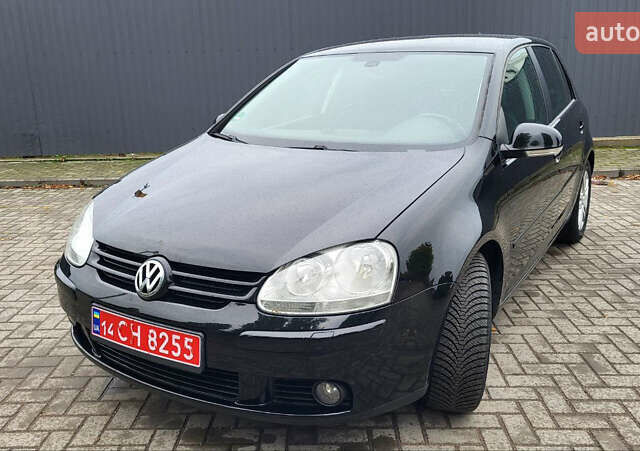 Черный Фольксваген Гольф, объемом двигателя 1.6 л и пробегом 237 тыс. км за 6500 $, фото 14 на Automoto.ua
